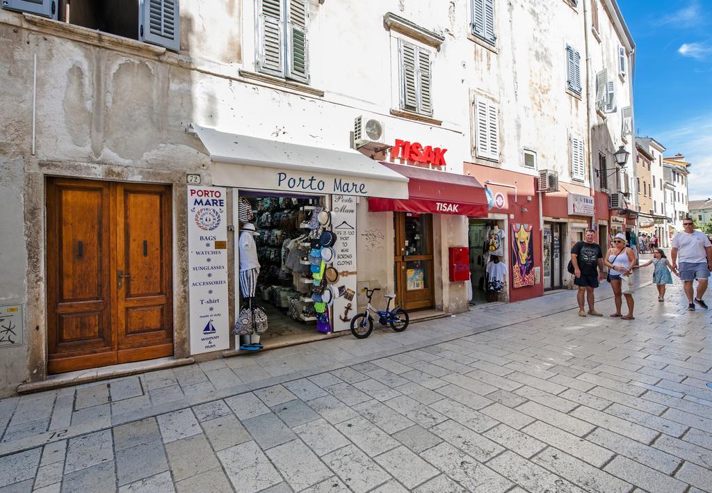 Apartment Main Street Carera Rovinj Exterior photo